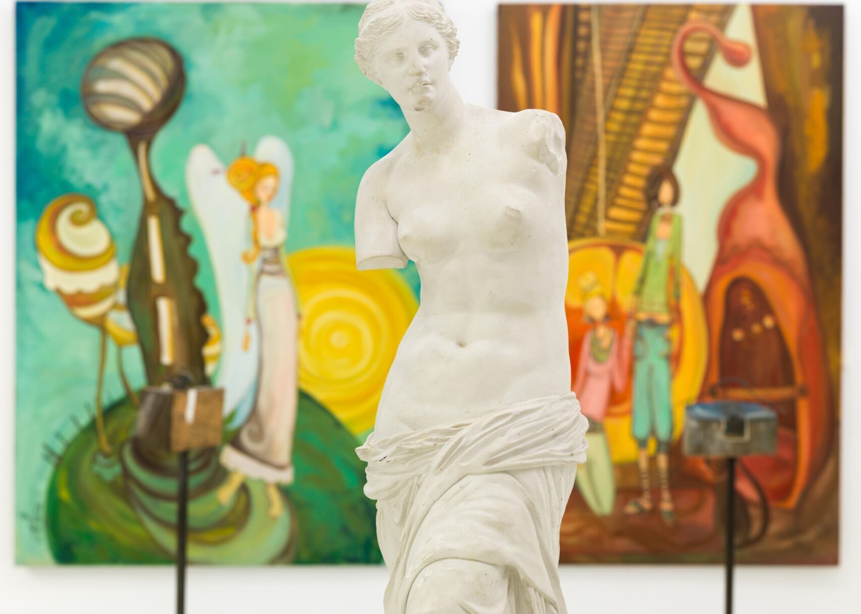 Tour a museum with friends